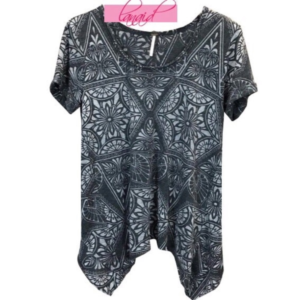 Free People Floral Cropped Open Back Cut-Out Gray Grey Cuffed Sleeve Blouse Top
